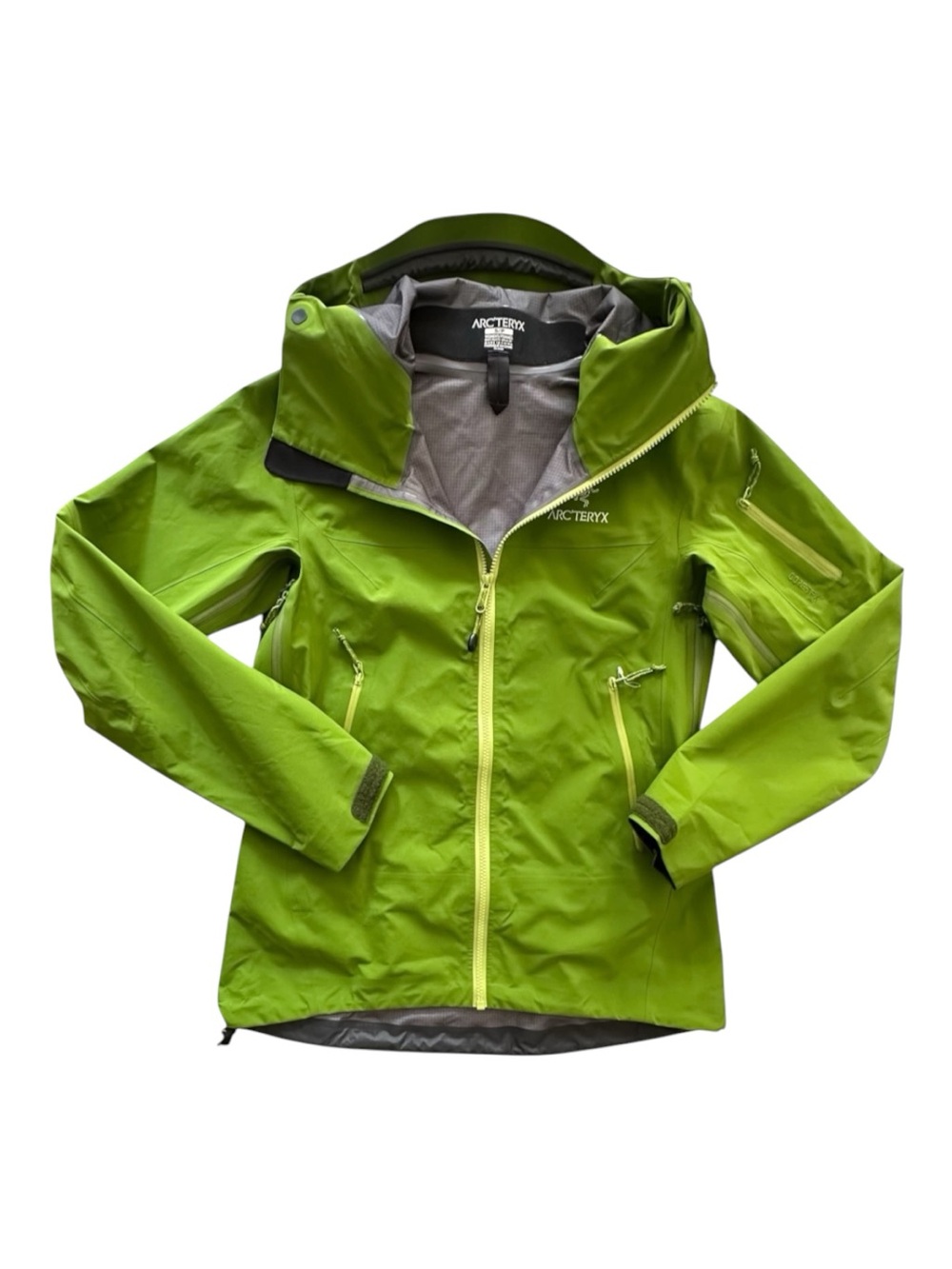 Arc’teryx Beta SV Jacket
